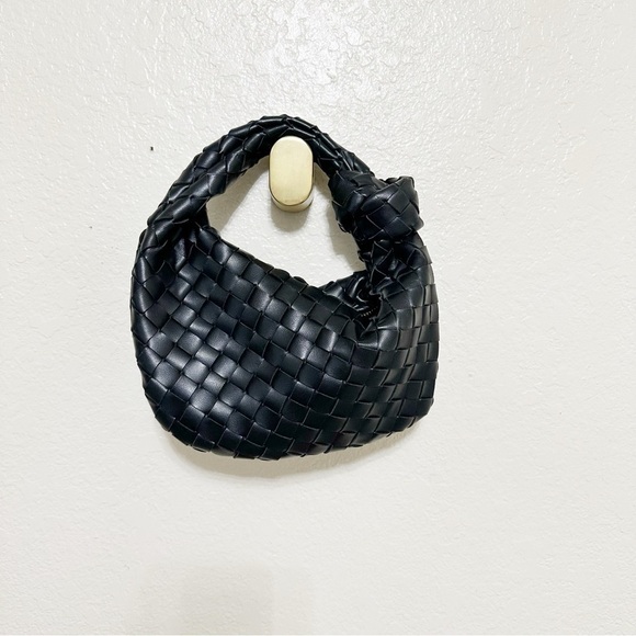 Urban expressions Mini Jodie Bag black faux leather braided - Picture 3 of 11